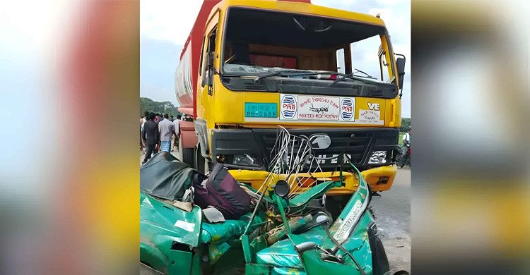 সিলেটে ট্রাক ও অটোরিকশার মুখোমুখি সংঘর্ষে নিহত ৪